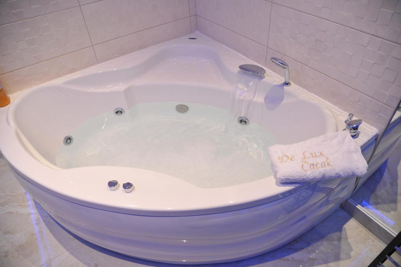 Jacuzzi De Lux - * Cacak