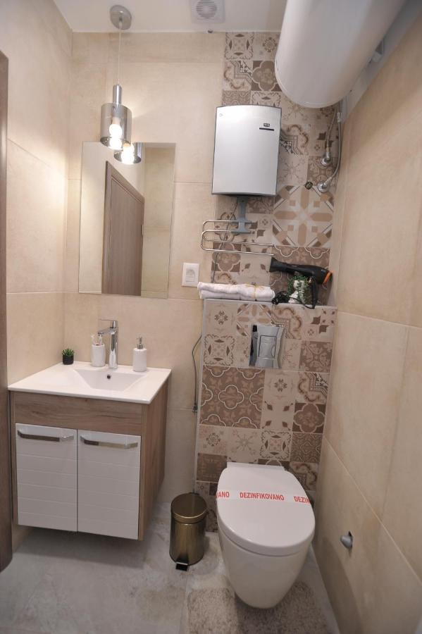 Apartment Jacuzzi De Lux - Cacak