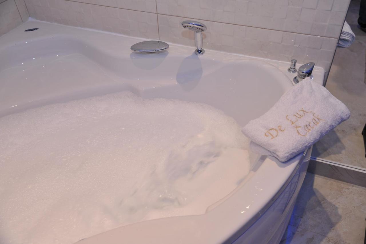 Jacuzzi De Lux - Apartment