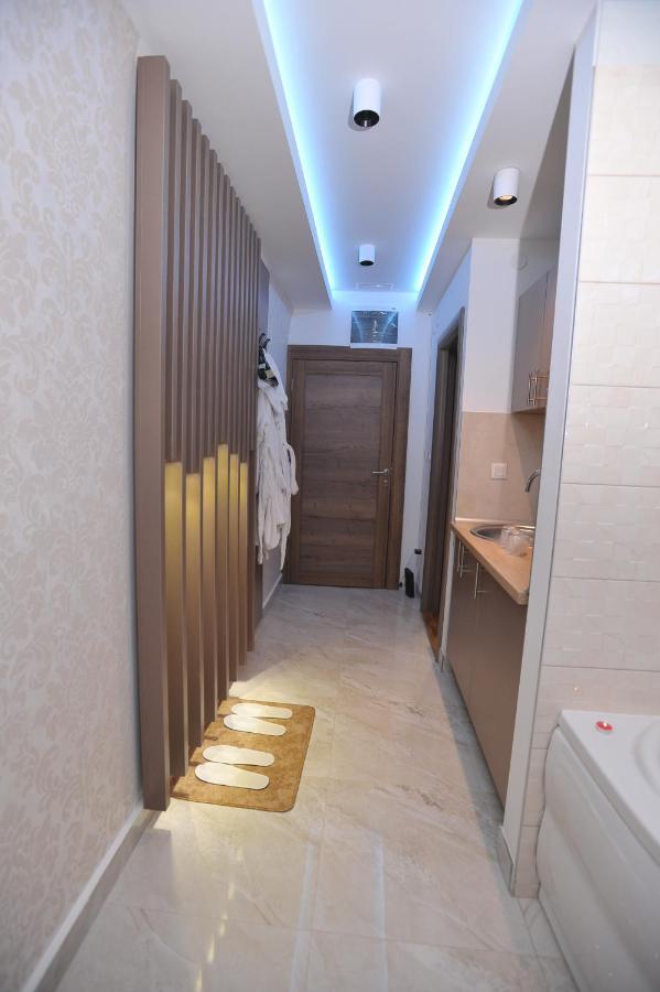 Jacuzzi De Lux - * Cacak